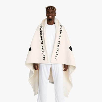 PASSENGER PRINCESS CROWN CAR HOODED BLANKET